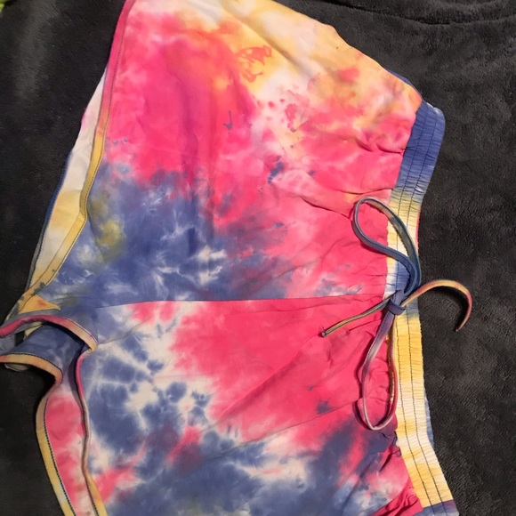 Shorts - Picture 2 of 2